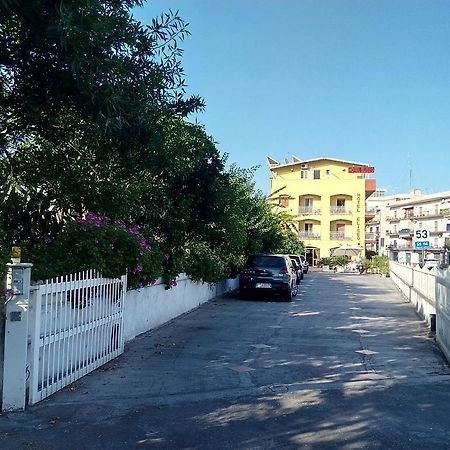 Hotel Eliseo Giardini-Naxos Kültér fotó