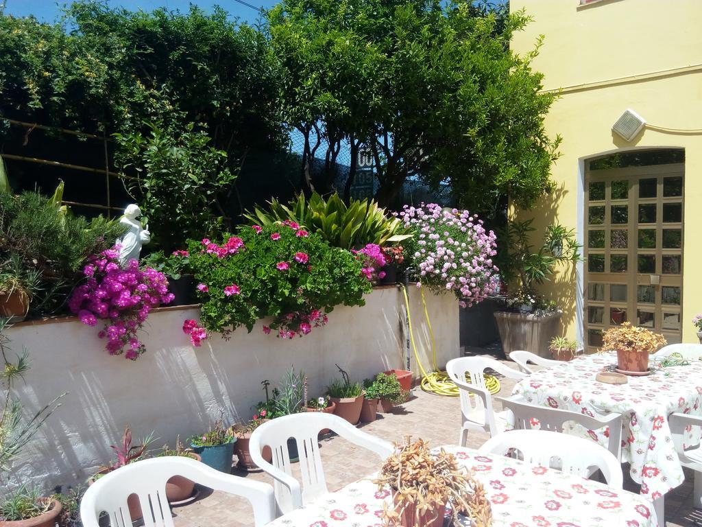 Hotel Eliseo Giardini-Naxos Kültér fotó