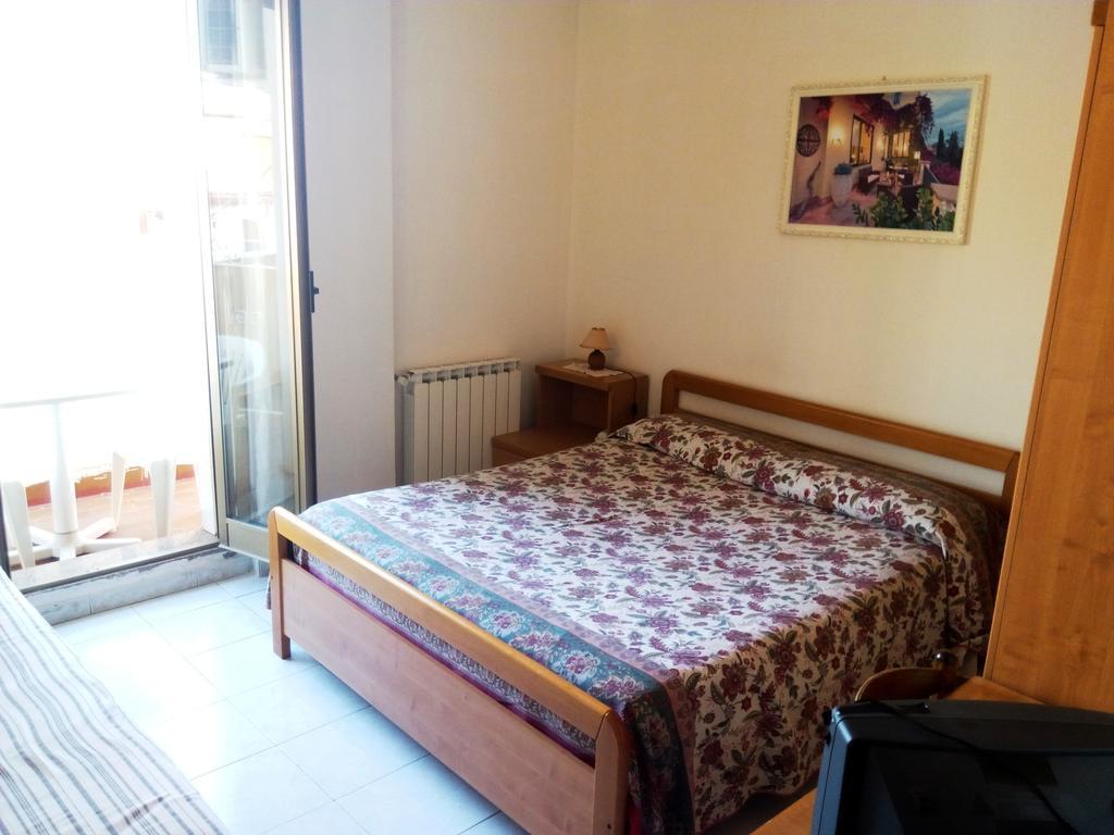 Hotel Eliseo Giardini-Naxos Kültér fotó