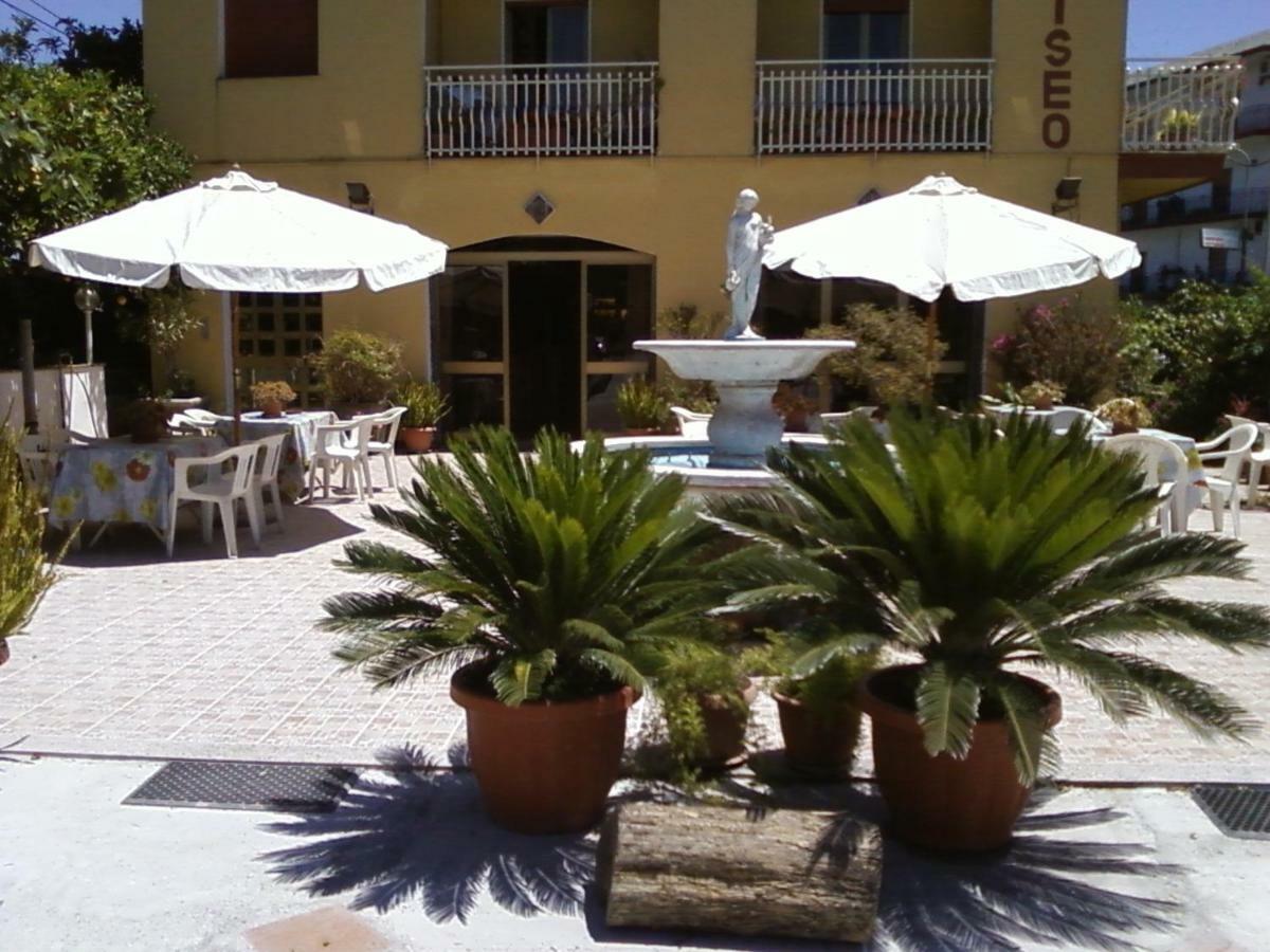 Hotel Eliseo Giardini-Naxos Kültér fotó